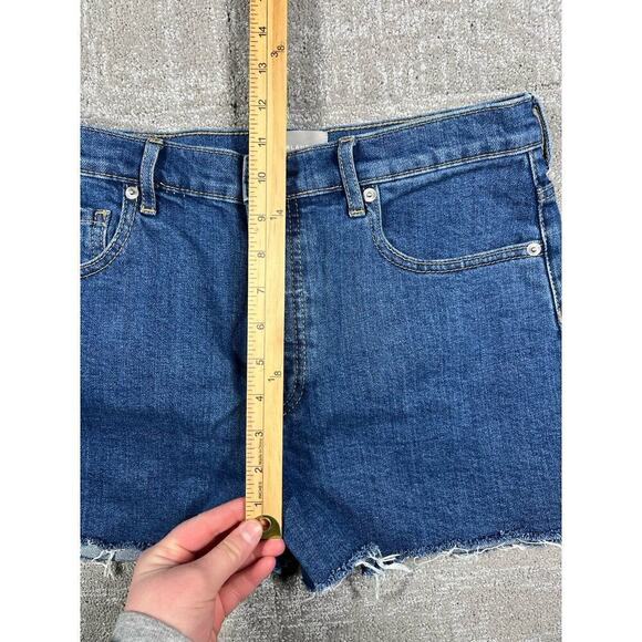 Everlane Button Fly Cheeky Cut Off Short Womens Size 30 Med Wash - Picture 5 of 9